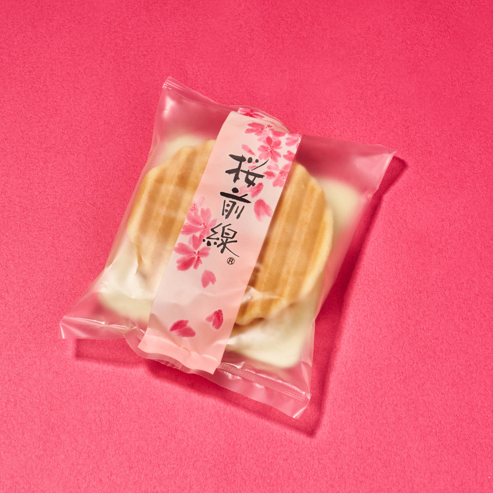 Sakurazensen Waffle Cookie (1 piece)