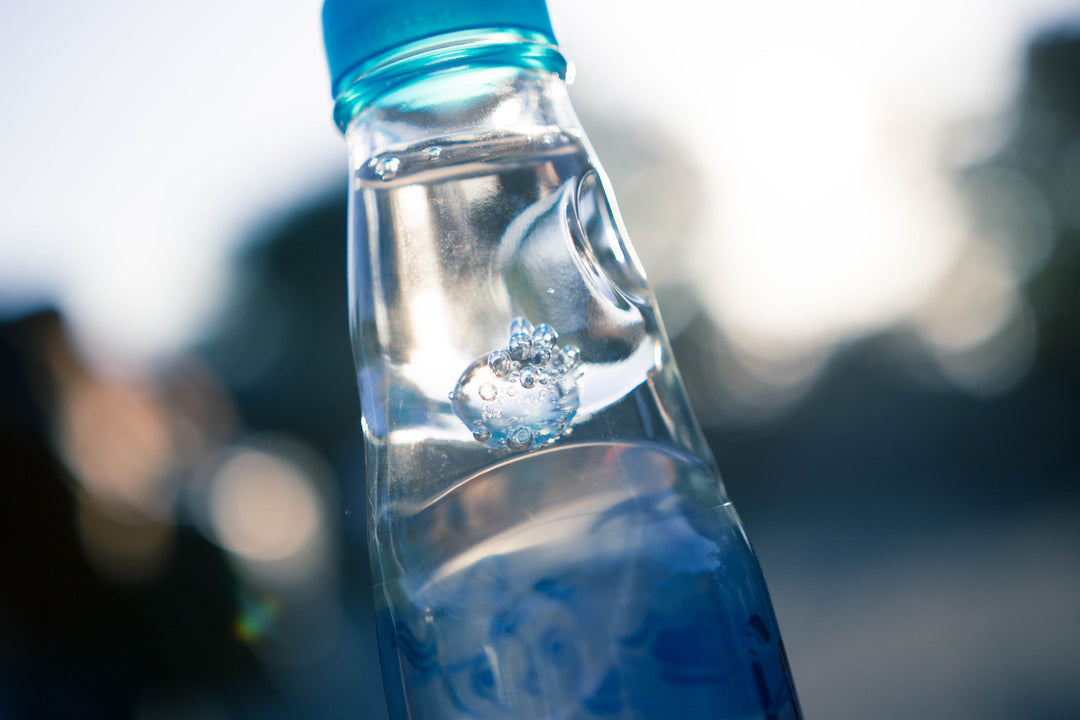 How to Open a Ramune Bottle (Super Easy!)