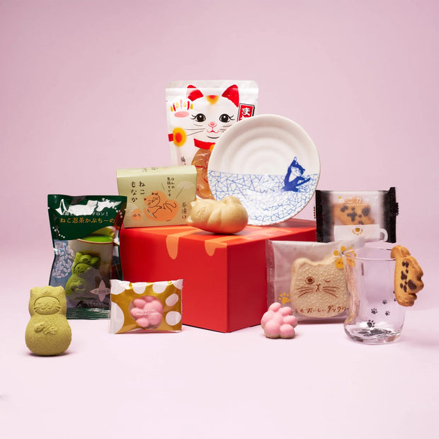 imgi_290_TheCatLover_sBox_Hero_2000x2000_02.jpg