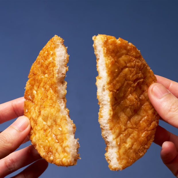 Ajidourakunosato Soy Sauce Fried Senbei (1 Piece)