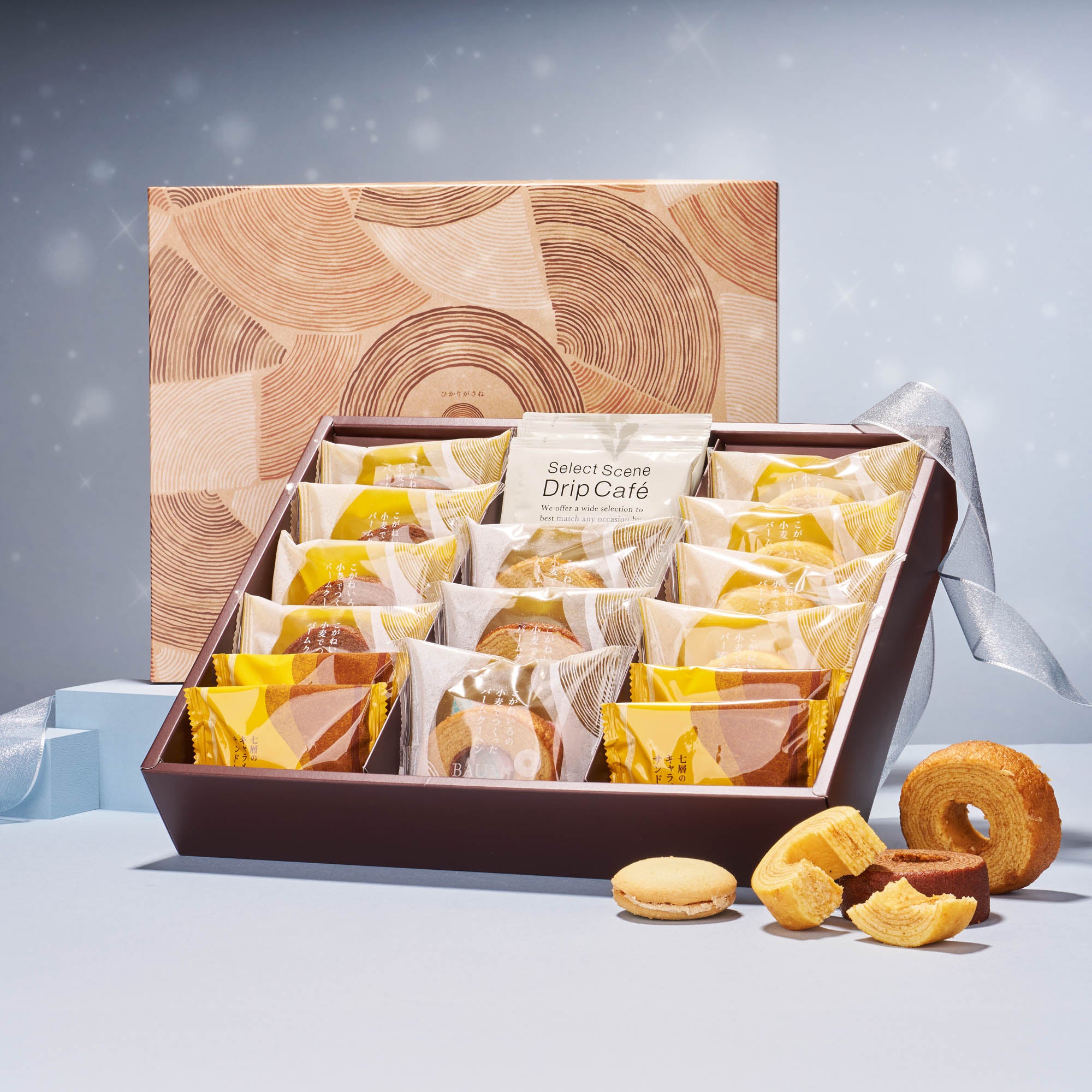 Fluffy Baumkuchen Cake & Coffee Gift Set (18 Pieces, 5 Flavors)