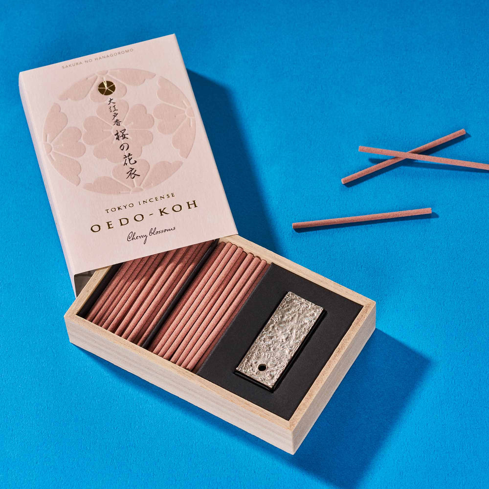 </span>Yamatokou Sakura Incense and Incense Stand Set<span data-color=