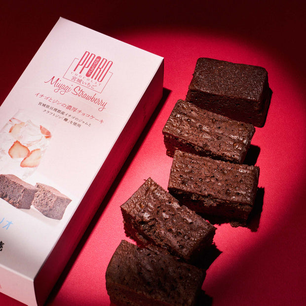 Miyagi Strawberry Gin Chocolate Cake (1 Box)