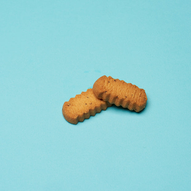 Chinsuko Cookie: Garlic & Black Pepper (1 piece)