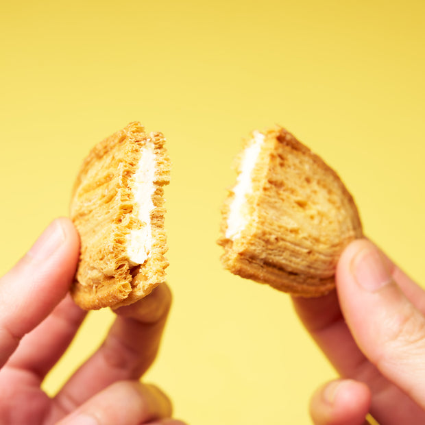 Hokkaido Caramelized Sugar Butter Pie Sandwich (1 Bag, 10 pieces)