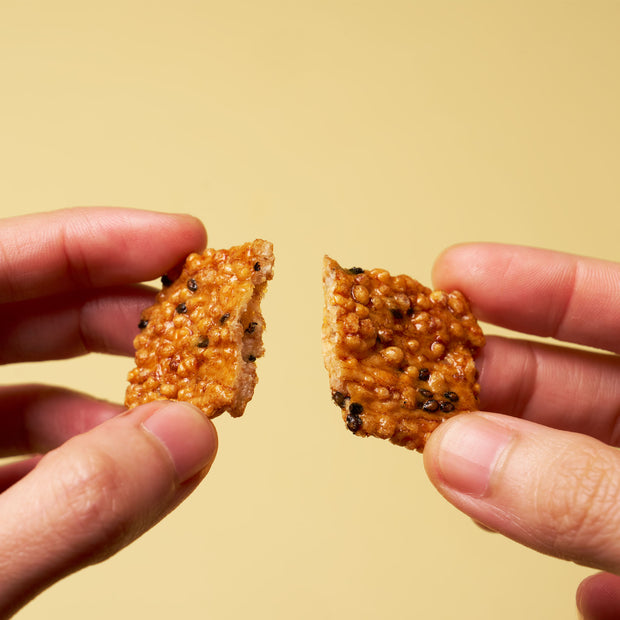 Okogemeshi Senbei: Sesame (1 Piece)
