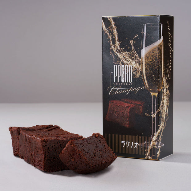 Poro Chocolate Cake -Champagne- (1 Box)