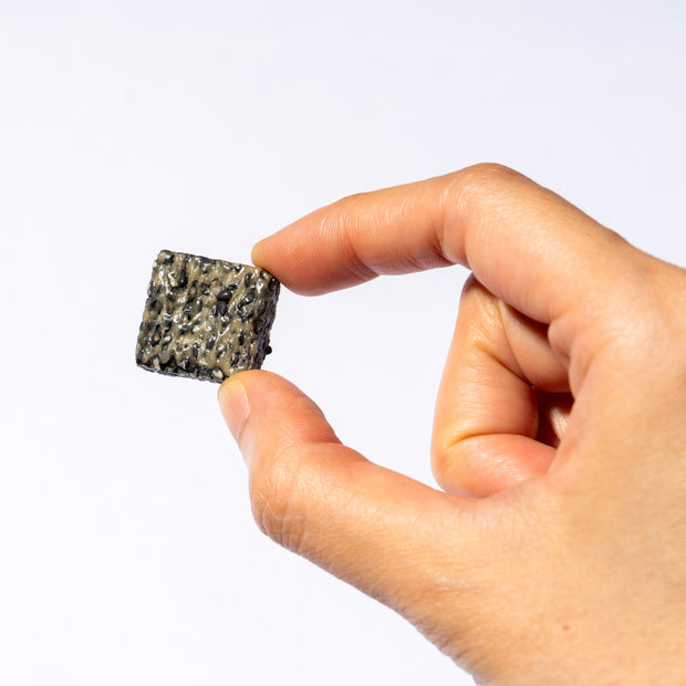 Black Sesame Okoshi (30 pieces)